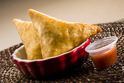 Global Village Cuisine | Mediterranean Chicken & Spinach Samosa (6 piece)